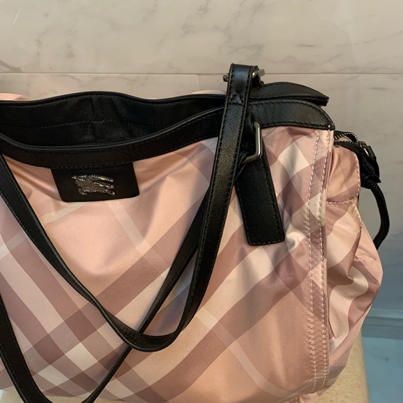 Burberry bag, good condition - Picture 4 of 12